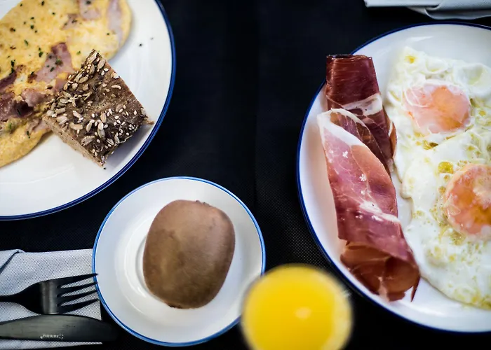 Отель Eugenia Boutique Сан-Себастьян