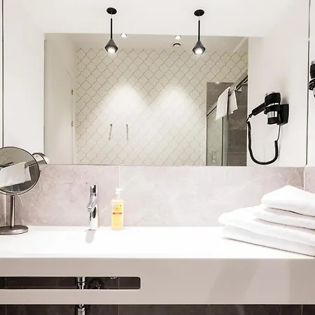 Eugenia Boutique 3* سان سيباستيان